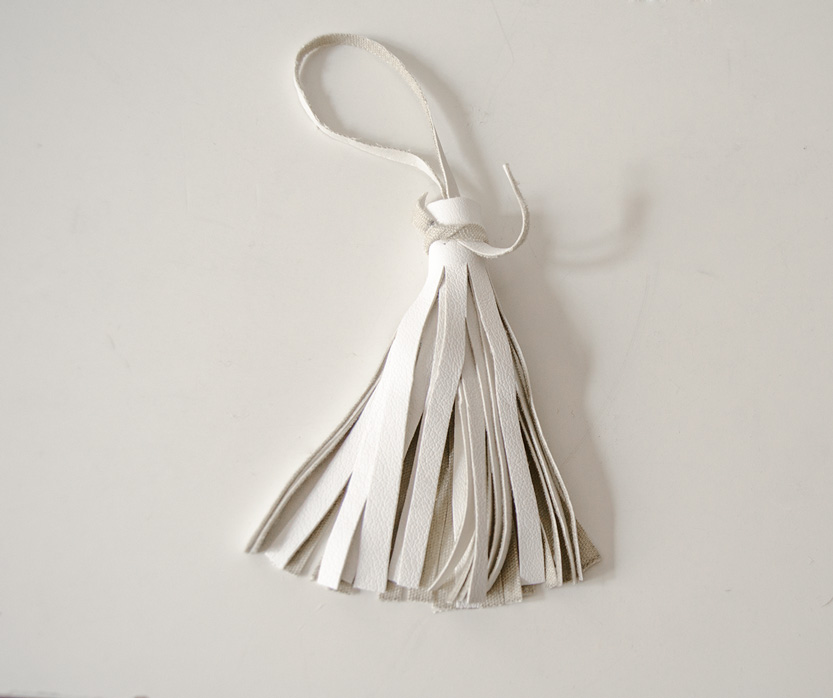 diy-tassel-borla-cuero-tutorial-paso-02
